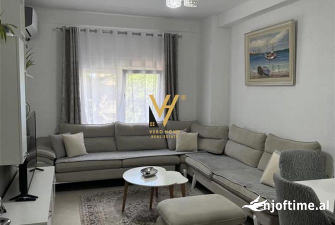 Shtepi me qera 2+1 ne Tirane - 700 Euro