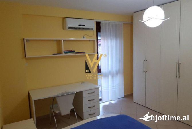 Shtepi me qera Apartament ne Tirane, 2+1, Mobilimi E mobiluar, Pagesa 700  Euro.