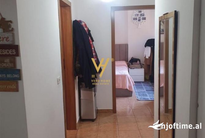 Shtepi me qera Apartament ne Tirane, 2+1, Mobilimi E mobiluar, Pagesa 55,000  Leke.