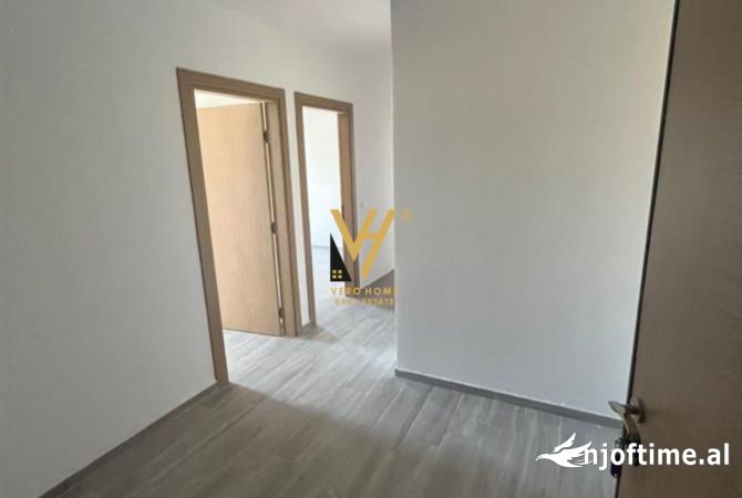 Ambient biznesi me qera 3+1 ne Tirane - 35,000 Leke