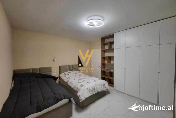Shtepi me qera Duplex(shtepi me 2 kate) ne Tirane, 3+1, Mobilimi E mobiluar, Pagesa 850  Euro.