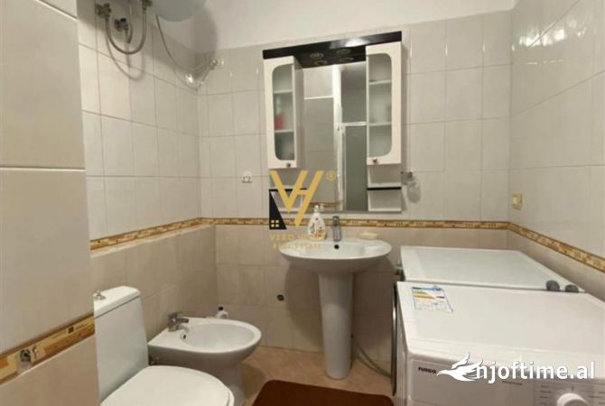 Shtepi me qera Apartament ne Tirane, 3+1, Mobilimi E mobiluar, Pagesa 1,150  Euro.