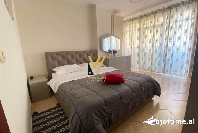 Shtepi me qera 3+1 ne Tirane - 1,150 Euro
