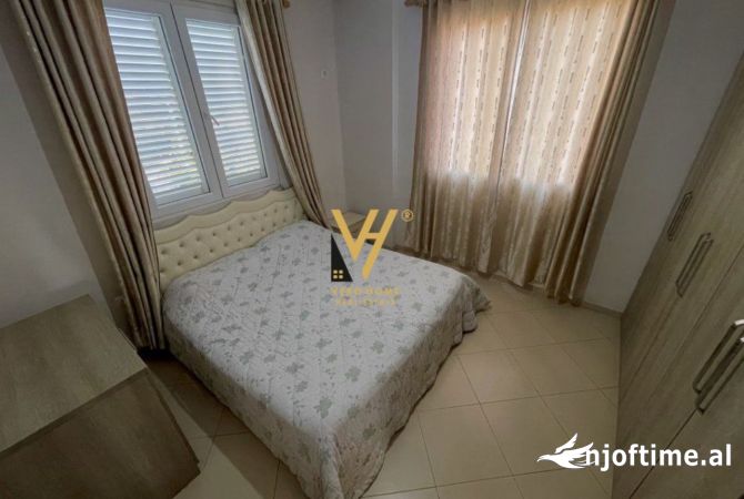 Shtepi me qera 5+1 ne Tirane - 2,500 Euro