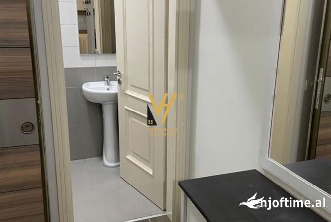 Shtepi me qera Apartament ne Tirane, 2+1, Mobilimi E mobiluar, Pagesa 55,000  Leke.