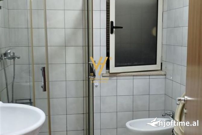 Shtepi me qera 2+1 ne Tirane - 550 Euro