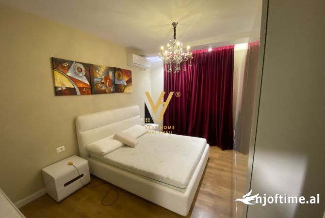 Shtepi me qera Apartament ne Tirane, 2+1, Mobilimi E mobiluar, Pagesa 575  Euro.