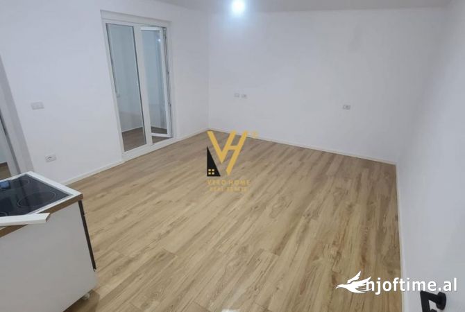 Shtepi ne shitje Apartament ne Tirane, 1+1, Mobilimi Bosh, pa mobiluar, Pagesa 120,000  Euro.