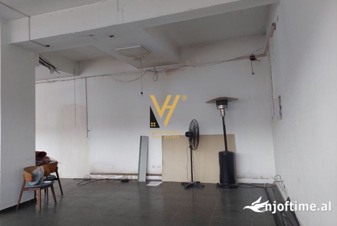 Ambient biznesi ne shitje 1+1 ne Tirane - 260,000 Euro