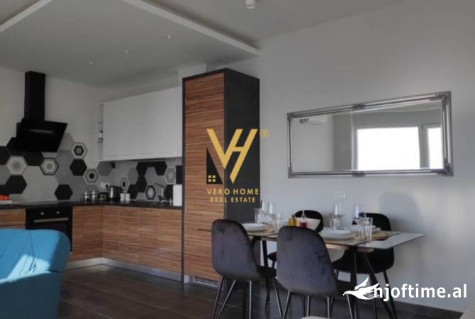 Shtepi me qera 2+1 ne Tirane - 900 Euro