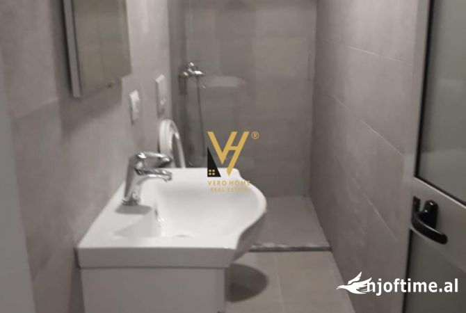 Shtepi me qera Apartament ne Tirane, Garsoniere, Mobilimi E mobiluar, Pagesa 400  Euro.