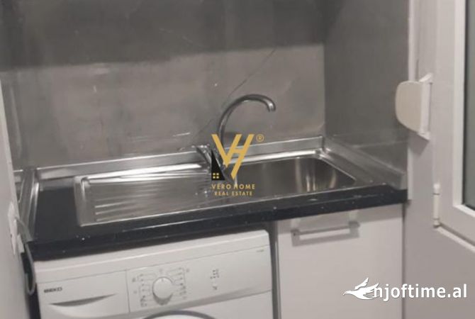 Shtepi me qera Apartament ne Tirane, Garsoniere, Mobilimi E mobiluar, Pagesa 400  Euro.