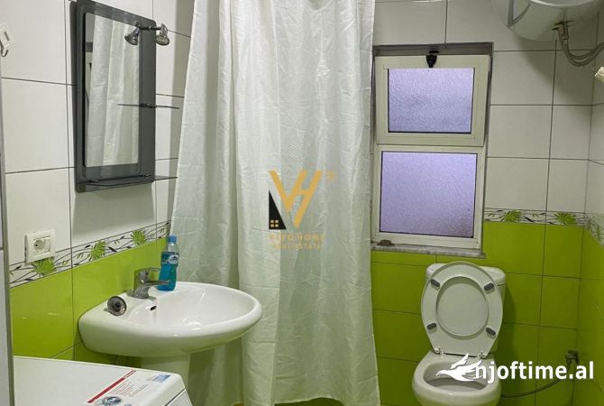 Shtepi me qera Apartament ne Tirane, 3+1, Mobilimi E mobiluar, Pagesa 700  Euro.