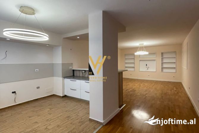 Ambient biznesi me qera 3+1 ne Tirane - 950 Euro