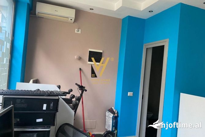 Ambient biznesi me qera 1+1 ne Tirane - 900 Euro