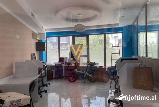 Ambient biznesi me qera 1+1 ne Tirane - 900 Euro