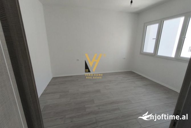 JEPET ZYRE 66 M2 ME QERA TEK RIVER REZIDENCE, UNAZA E RE 550 EURO