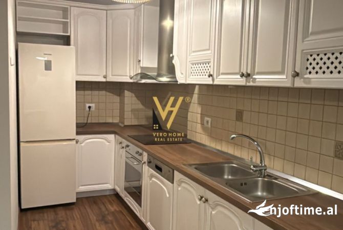 Shtepi me qera Apartament ne Tirane, 2+1, Mobilimi E mobiluar, Pagesa 1,200  Euro.