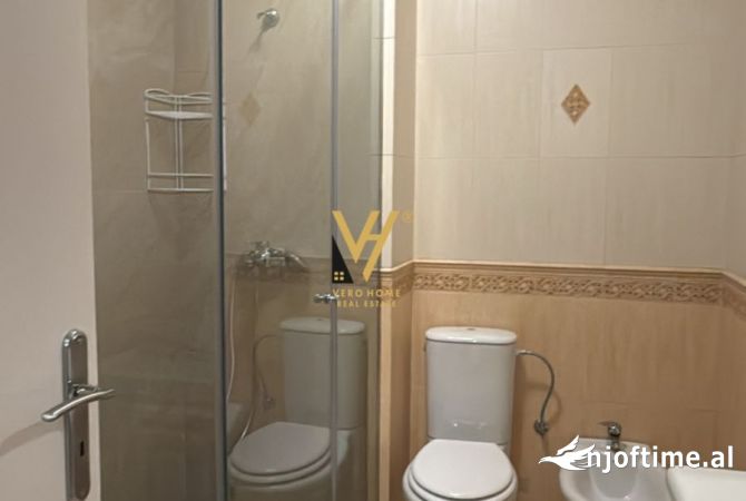 Shtepi me qera Apartament ne Tirane, 2+1, Mobilimi E mobiluar, Pagesa 1,200  Euro.