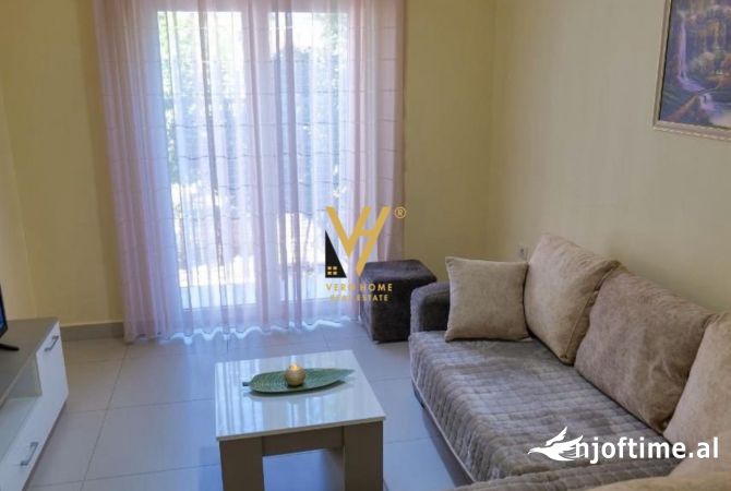 Shtepi ne shitje 7+1 ne Tirane - 390,000 Euro