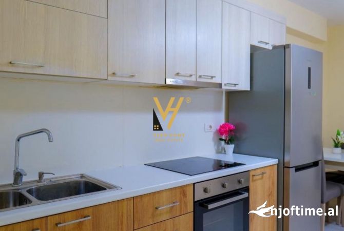 Shtepi ne shitje Shtepi Private ne Tirane, 7+1, Mobilimi E mobiluar, Pagesa 390,000  Euro.