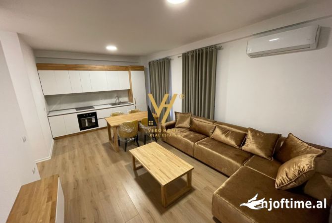 Shtepi ne shitje 3+1 ne Tirane - 332,000 Euro