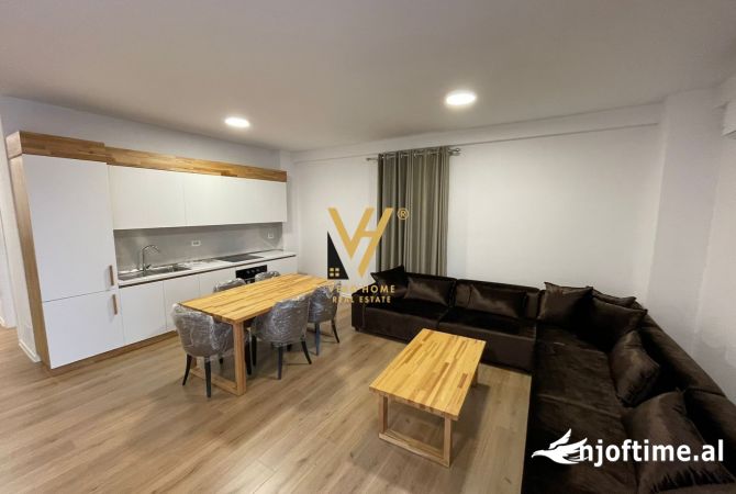 Shtepi me qera 2+1 ne Tirane - 1,100 Euro