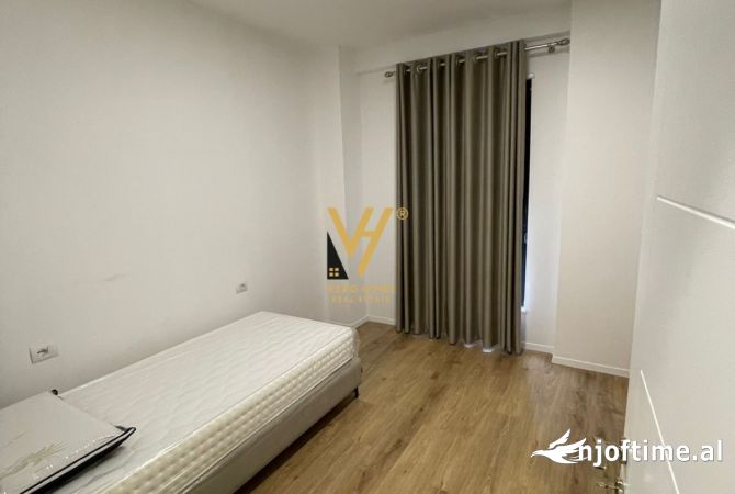 Shtepi me qera Apartament ne Tirane, 2+1, Mobilimi E mobiluar, Pagesa 900  Euro.