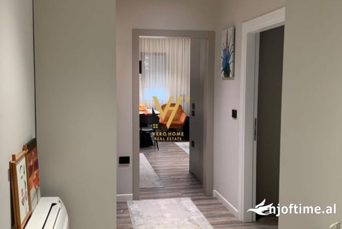 Shtepi ne shitje 2+1 ne Tirane - 300,000 Euro