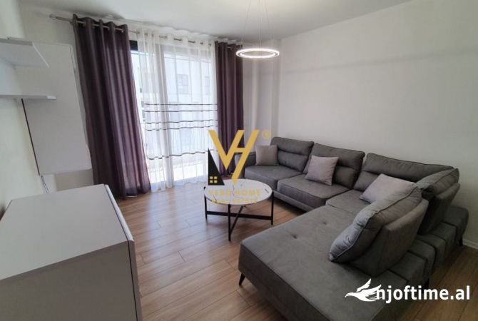 Shtepi me qera 2+1 ne Tirane - 650 Euro