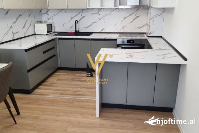 Shtepi me qera Apartament ne Tirane, 2+1, Mobilimi E mobiluar, Pagesa 650  Euro.