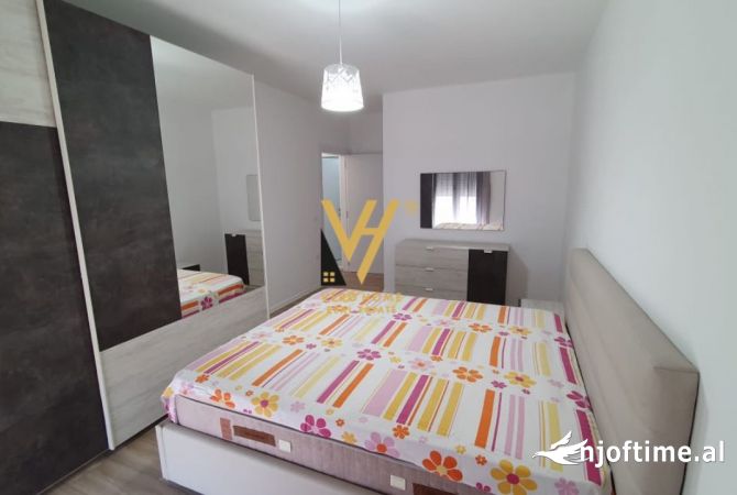 Shtepi me qera Apartament ne Tirane, 2+1, Mobilimi E mobiluar, Pagesa 650  Euro.