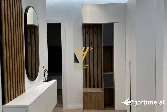 Shtepi me qera 2+1 ne Tirane - 800 Euro