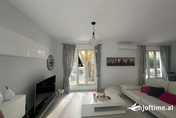 Shtepi me qera 4+1 ne Kavaje - 3,200 Euro
