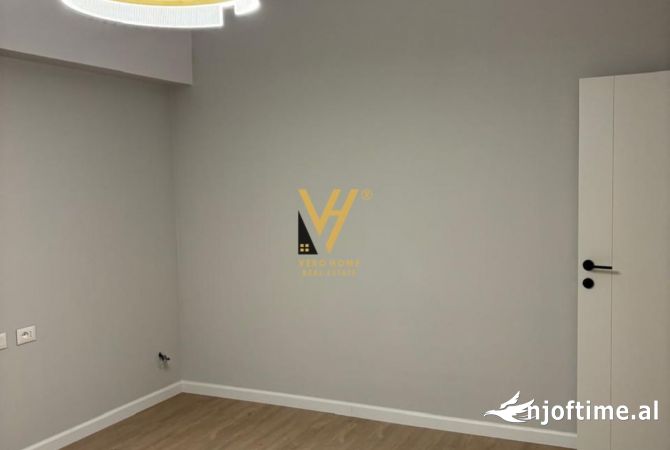Ambient biznesi me qera 3+1 ne Tirane - 70,000 Leke
