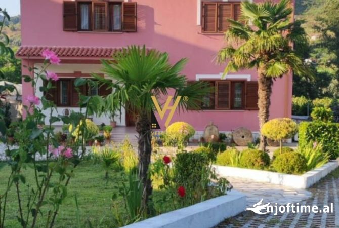 Shtepi me qera 4+1 ne Tirane - 1,400 Euro