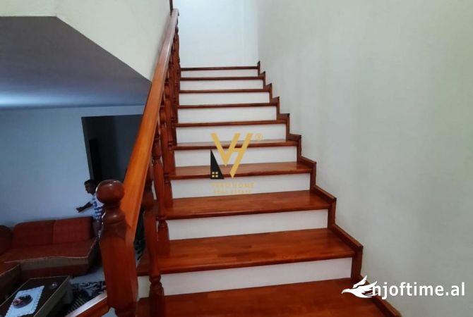 Shtepi me qera Apartament ne Tirane, 4+1, Mobilimi E mobiluar, Pagesa 1,400  Euro.