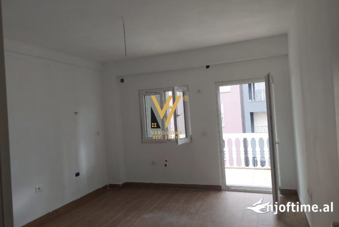 Shtepi ne shitje 1+1 ne Tirane - 120,000 Euro