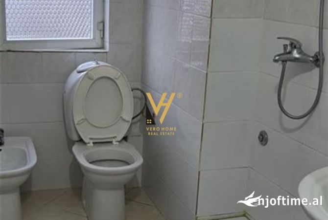Shtepi me qera 2+1 ne Tirane - 450 Euro