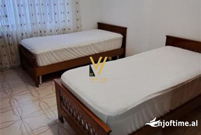 Shtepi me qera 2+1 ne Tirane - 450 Euro