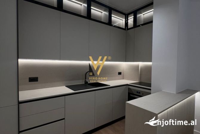 Shtepi me qera Apartament ne Tirane, 1+1, Mobilimi E mobiluar, Pagesa 800  Euro.