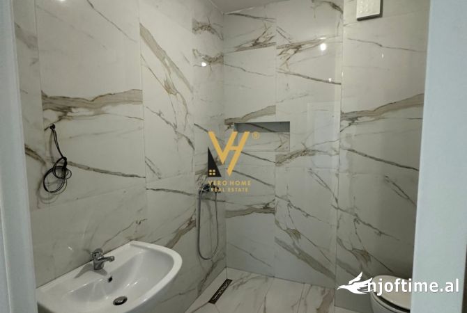 JEPET ZYRE 96 M2 ME QERA TE MYSLYM SHYRI 700 EURO