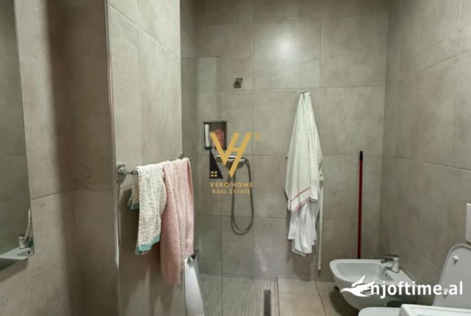 Shtepi me qera 2+1 ne Tirane - 900 Euro