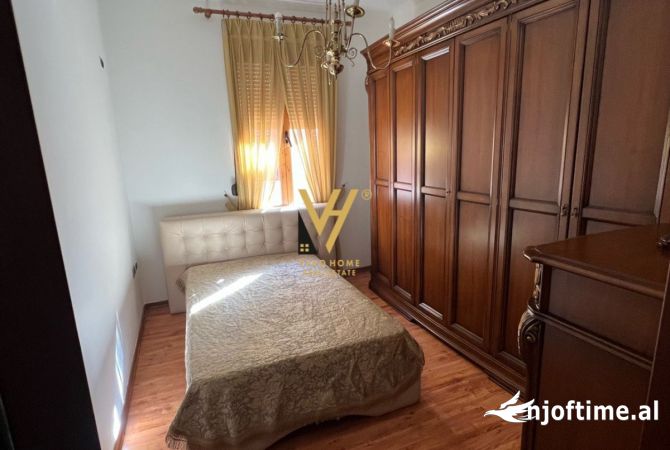 Shtepi me qera Apartament ne Tirane, 4+1, Mobilimi E mobiluar, Pagesa 1,300  Euro.