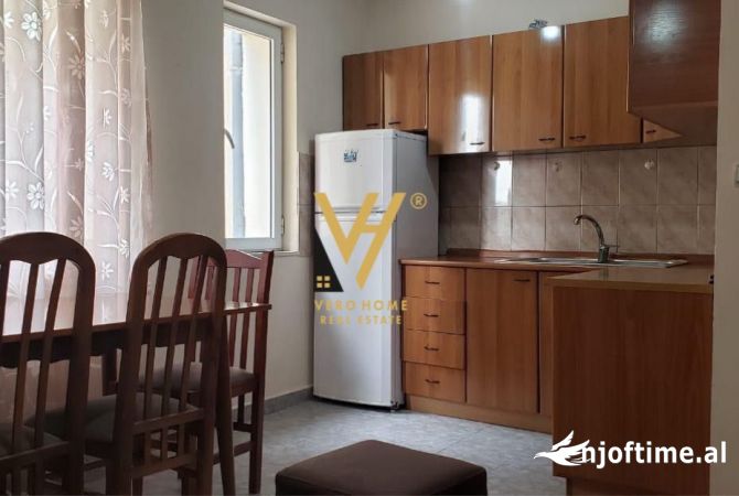 Shtepi me qera 2+1 ne Tirane - 40,000 Leke