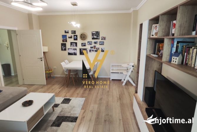 Shtepi ne shitje Apartament ne Tirane, 2+1, Mobilimi E mobiluar, Pagesa 207,000  Euro.