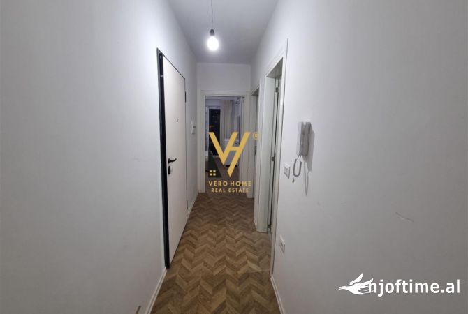 Shtepi me qera Apartament ne Tirane, 2+1, Mobilimi E mobiluar, Pagesa 650  Euro.