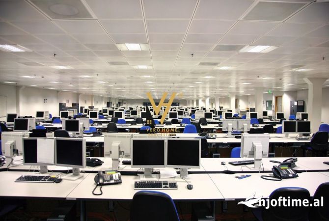 Ambient biznesi me qera 3+1 ne Tirane - 7,500 Euro