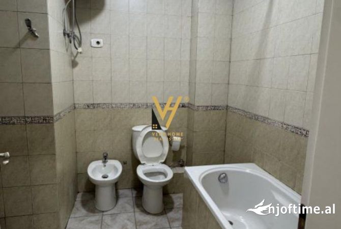 Shtepi me qera Apartament ne Tirane, 1+1, Mobilimi E mobiluar, Pagesa 700  Euro.