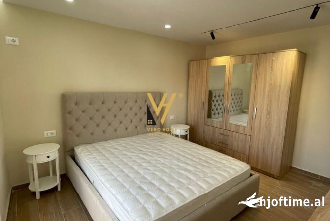 Shtepi me qera Apartament ne Tirane, 2+1, Mobilimi E mobiluar, Pagesa 500  Euro.